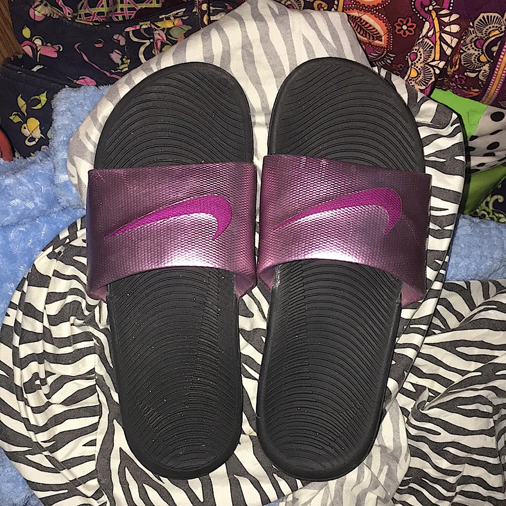Nike slides